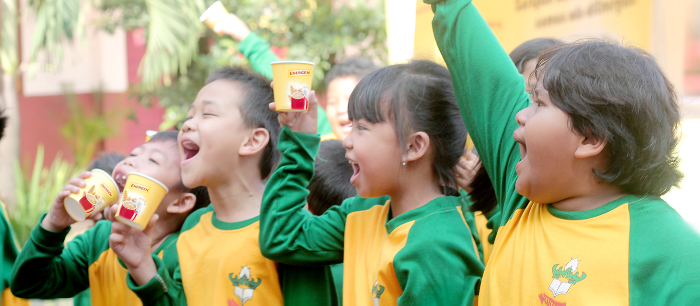 Melayani kebaikan dan kebahagiaan